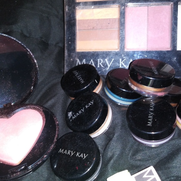 New Mary Kay makeup - Picture 3 of 8